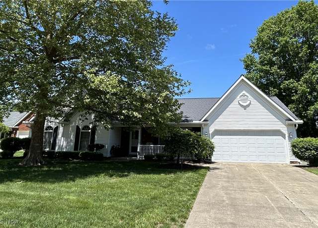 Property at 9565 Tipperary Ln, Mentor, OH 44060, 3 beds, 2.5 baths