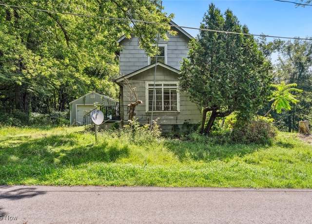 Property at 821 Colby Ave, Youngstown, OH 44505, 2 beds, 1 bath