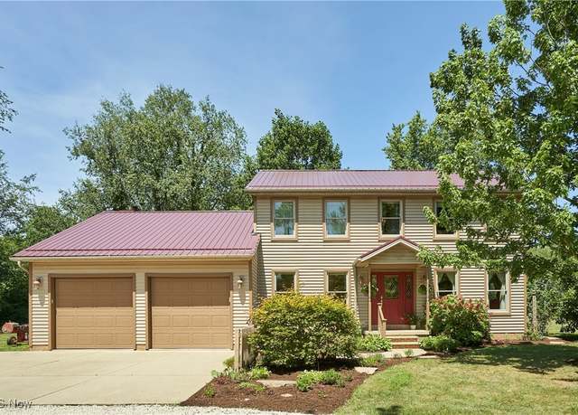 Property at 235 Hillsdale Cir, Wadsworth, OH 44281, 4 beds, 3 baths
