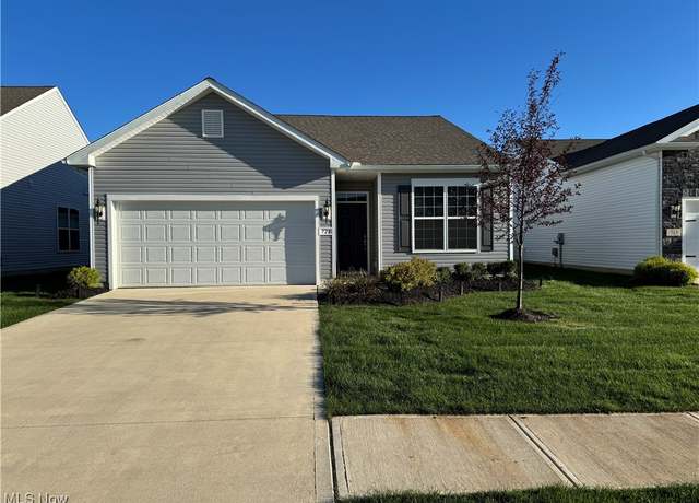 Property at 721 Cedar Crest Dr, Elyria, OH 44035, 3 beds, 2 baths