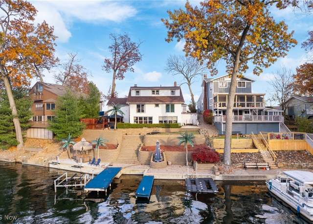 Property at 3568 Peninsula Dr, Coventry, OH 44319, 4 beds, 2 baths