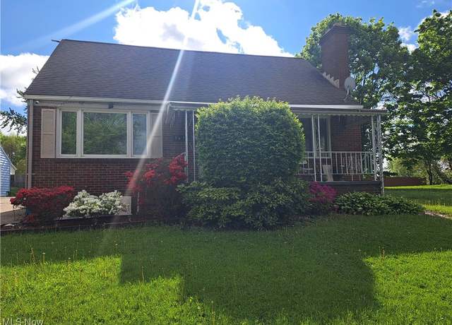 Property at 367 6th St, Campbell, OH 44405, 3 beds, 1.5 baths