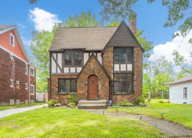 Property at 2952 Ripley Rd, Cleveland, OH 44120, 4 beds, 1.5 baths