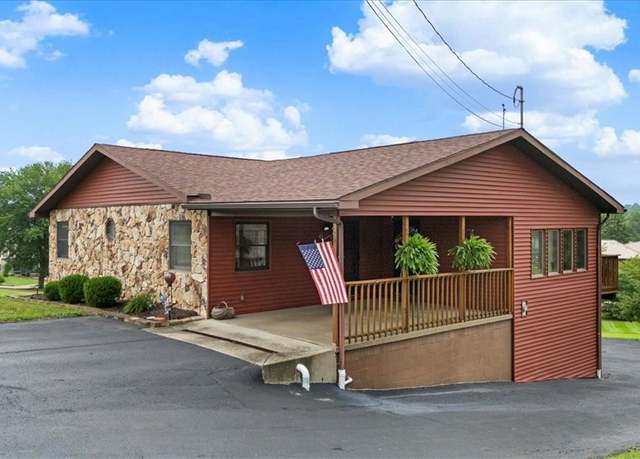 Property at 5216 Briscoe Rd, Parkersburg, WV 26105, 3 beds, 2 baths