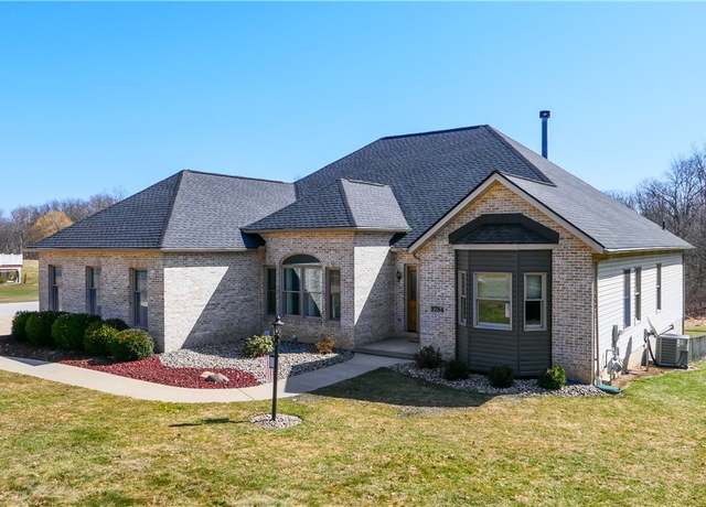 Property at 3784 Willow Brook Dr, Ravenna, OH 44266, 4 beds, 3 baths