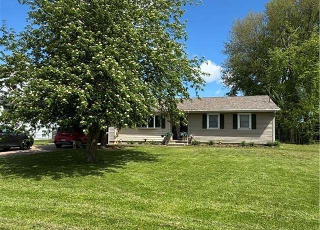 Property at 1009 Bogart Rd, Huron, OH 44839, 3 beds, 1.5 baths