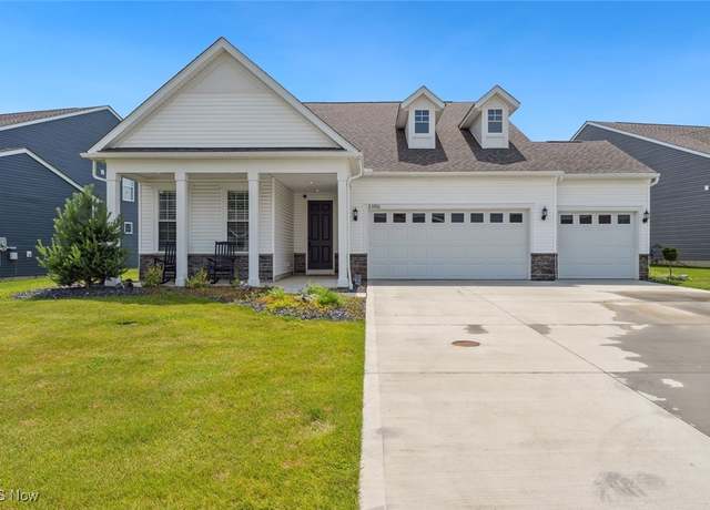 Property at 23761 St. Andrews Dr, Columbia Station, OH 44028, 3 beds, 2.5 baths