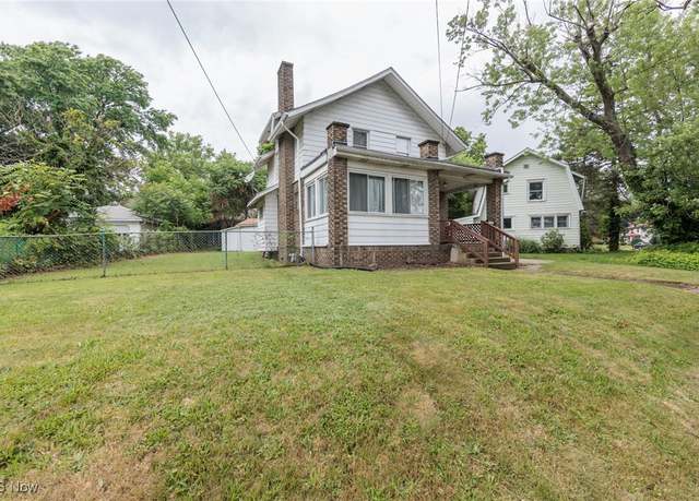 Property at 1617 Hillside Ter, Akron, OH 44305, 3 beds, 1 bath