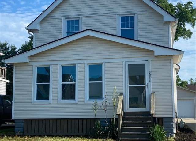 Property at 3914 Russell Ave, Parma, OH 44134, 2 beds, 1.5 baths