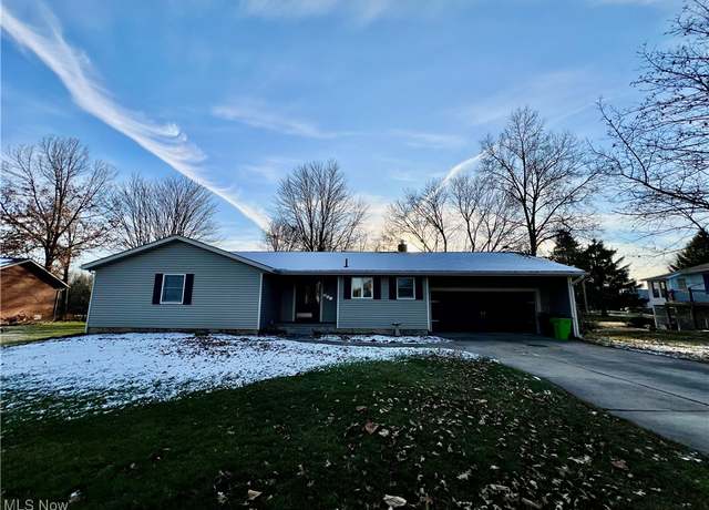 Property at 200 Vineyard Way, Doylestown, OH 44230, 3 beds, 3 baths