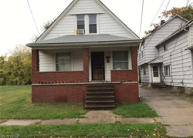 Property at 3836 E 72nd St, Cleveland, OH 44105, 2 beds, 1 bath