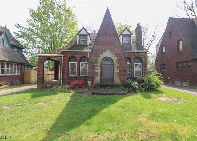 Property at 132 Jennette Dr, Boardman, OH 44512, 4 beds, 1.5 baths