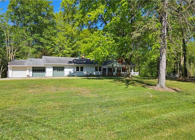 Property at 7836 Beach Rd, Wadsworth, OH 44281, 3 beds, 1 bath