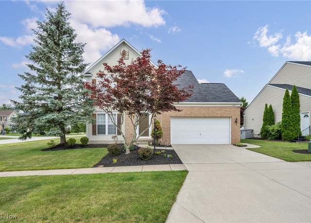 Property at 1028 Woodfield Ln, Brunswick, OH 44212, 3 beds, 3 baths