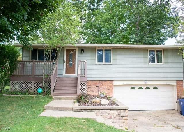 Property at 1553 Quail Hollow Dr, Cambridge, OH 43725, 4 beds, 1.5 baths