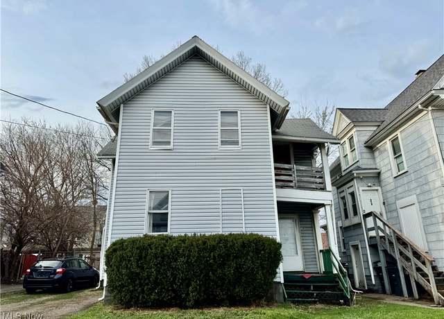 Property at 543 E Buchtel Ave, Akron, OH 44304, 5 beds, 2 baths