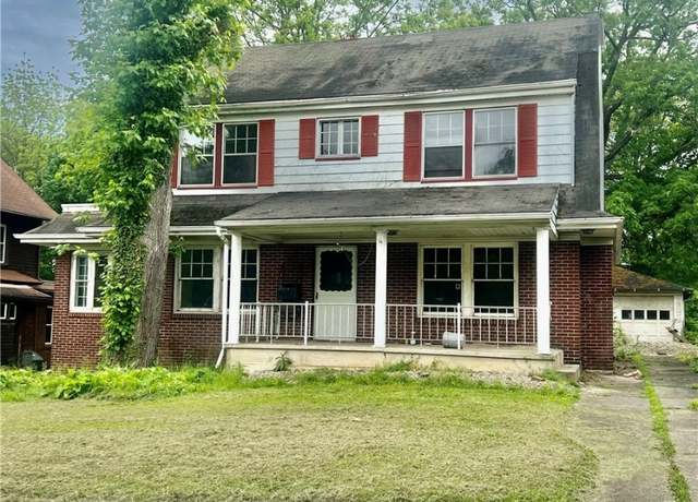 Property at 31 Indiana Ave, Youngstown, OH 44505, 5 beds, 2 baths