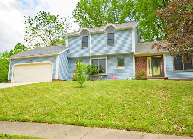 Property at 3279 Michele Ruelle, Cuyahoga Falls, OH 44223, 3 beds, 2.5 baths