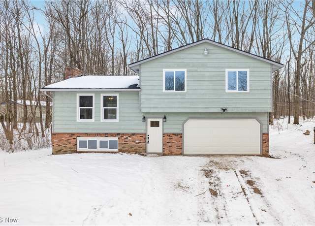 Property at 4450 John Thomas Rd, Ravenna, OH 44266, 3 beds, 1.5 baths