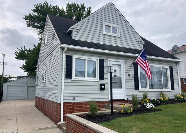 Property at 7611 Liberty Ave, Parma, OH 44129, 3 beds, 1 bath