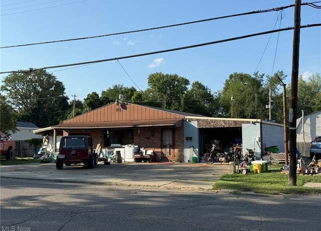 Property at 1015 Trenton Ave, Uhrichsville, OH 44683, 4 beds, 2 baths