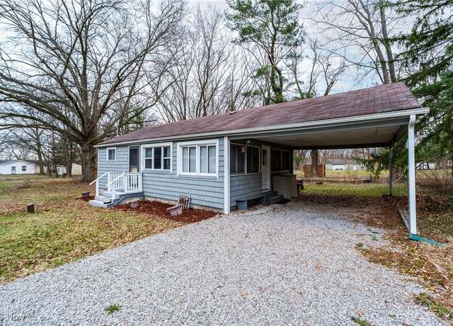 Property at 6101 Private Dr, Cortland, OH 44410, 2 beds, 1 bath