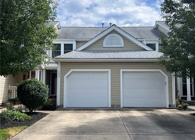 Property at 1085 Sunhaven Dr, Medina, OH 44256, 2 beds, 1.5 baths