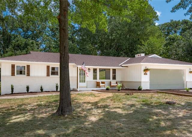 Property at 60406 Stewart Rd, Cambridge, OH 43725, 4 beds, 3 baths