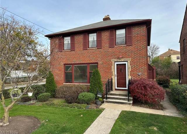 Property at 2431 Saybrook Rd, University Heights, OH 44118, 3 beds, 1.5 baths