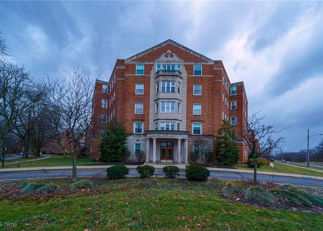 Property at 13800 Fairhill Rd #101, Shaker Heights, OH 44120, 2 beds, 1.5 baths