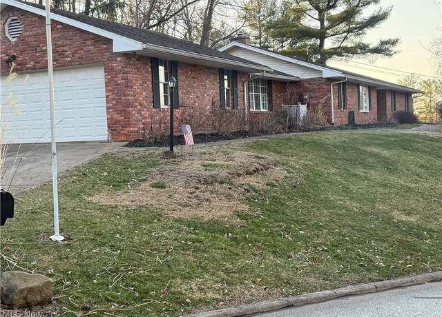 Property at 106 Wildwood Dr, Marietta, OH 45750, 4 beds, 2.5 baths