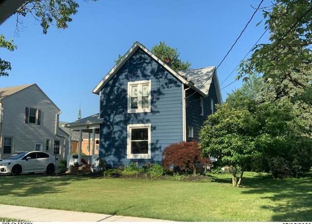 Property at 978 State St, Vermilion, OH 44089, 3 beds, 1.5 baths