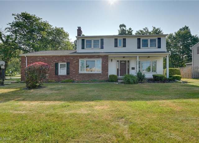 Property at 4939 Shankland Rd, Willoughby, OH 44094, 4 beds, 3 baths