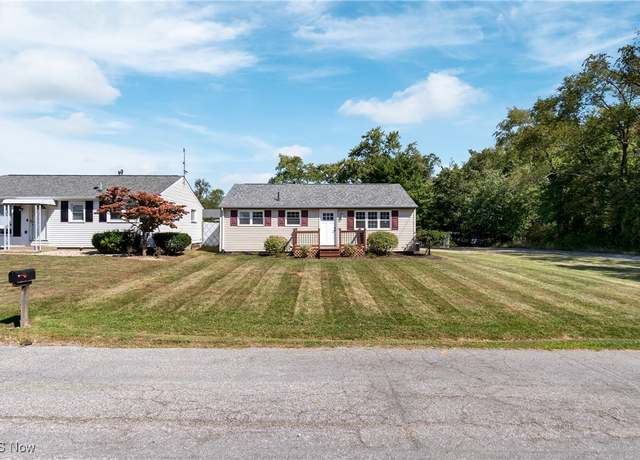 Property at 3250 Rayanna St NW, Massillon, OH 44646, 3 beds, 1 bath
