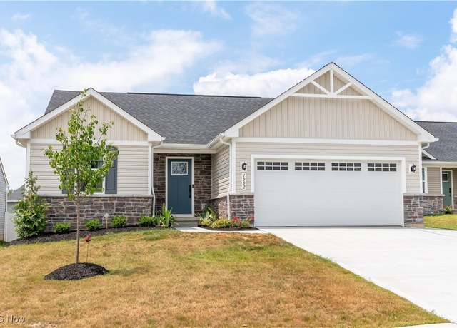 Property at 1002 Bookman Ave, Akron, OH 44312, 3 beds, 2 baths