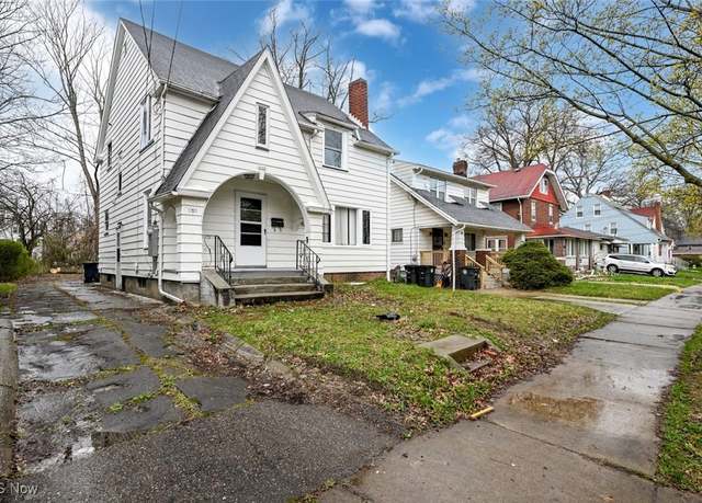 Property at 750 Noah Ave, Akron, OH 44320, 3 beds, 1 bath
