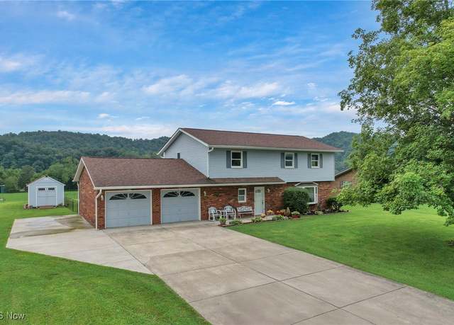 Property at 120 Gale Ave, Newport, OH 45768, 4 beds, 2.5 baths