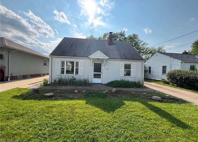 Property at 1254 Elmwood Rd, Mayfield Heights, OH 44124, 3 beds, 1 bath