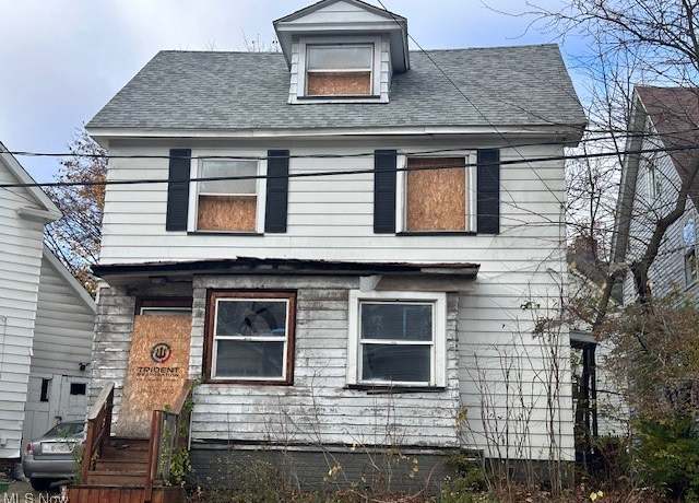Property at 262 S Portage Path, Akron, OH 44302, 4 beds, 1 bath