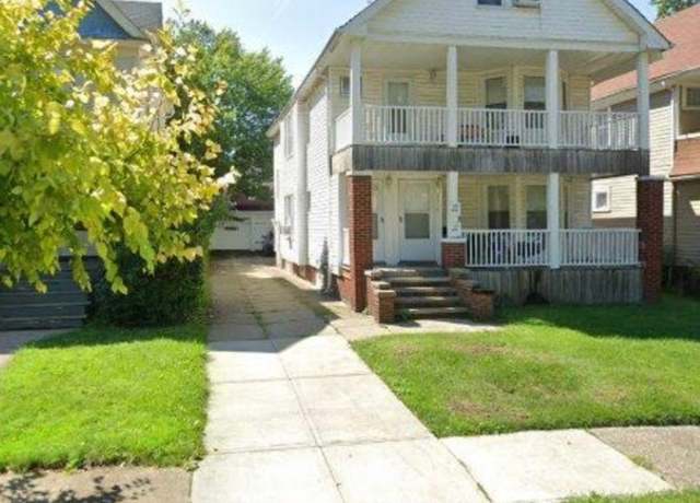 Property at 3516 W 100th St, Cleveland, OH 44111, 4 beds, 2 baths