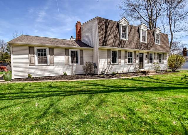 Property at 18029 Millstone Dr, Chagrin Falls, OH 44023, 4 beds, 2.5 baths