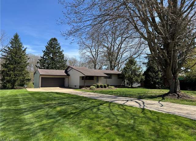 Property at 11025 Henning Dr, Chardon, OH 44024, 3 beds, 1 bath