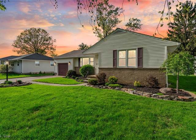 Property at 175 Sunrise Dr, Amherst, OH 44001, 3 beds, 2 baths