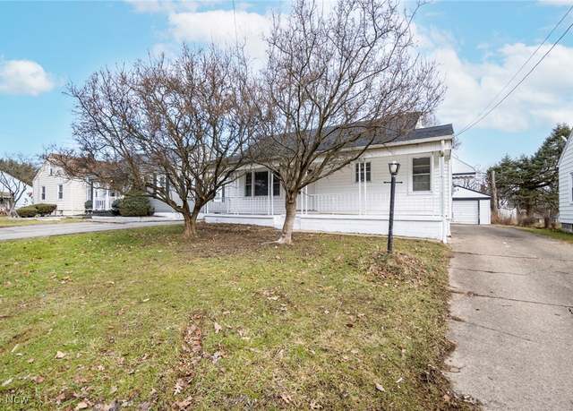 Property at 167 S Belle Vista Ave, Youngstown, OH 44509, 3 beds, 1 bath