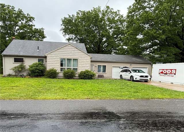 Property at 2976 Greer Rd, Akron, OH 44319, 3 beds, 1 bath