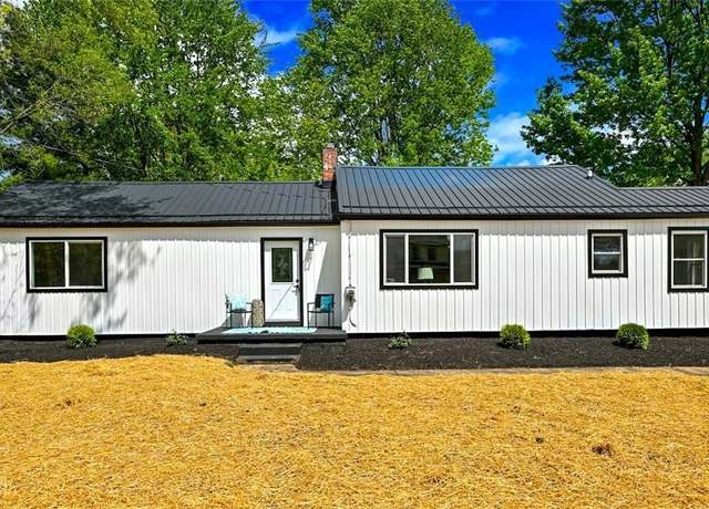 Property at 2953 Colon Dr, Copley, OH 44321, 3 beds, 2 baths