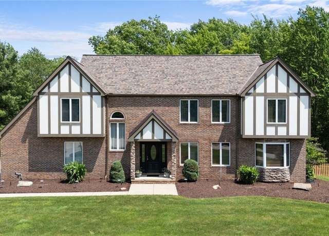 Property at 10061 Brookside Cir, North Royalton, OH 44133, 4 beds, 3 baths