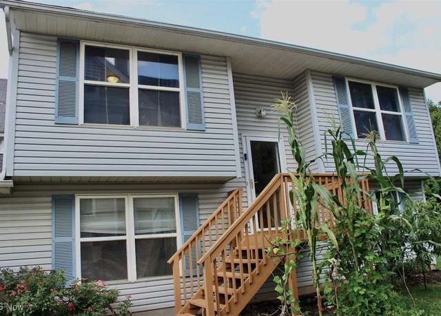 Property at 711 Elma St, Akron, OH 44310, 3 beds, 1 bath
