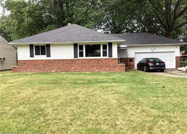 Property at 498 Harris Rd, Richmond Heights, OH 44143, 3 beds, 1.5 baths