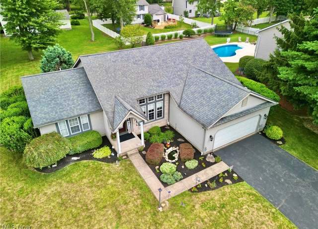 Property at 347 Deer Creek Trl, Cortland, OH 44410, 3 beds, 2 baths